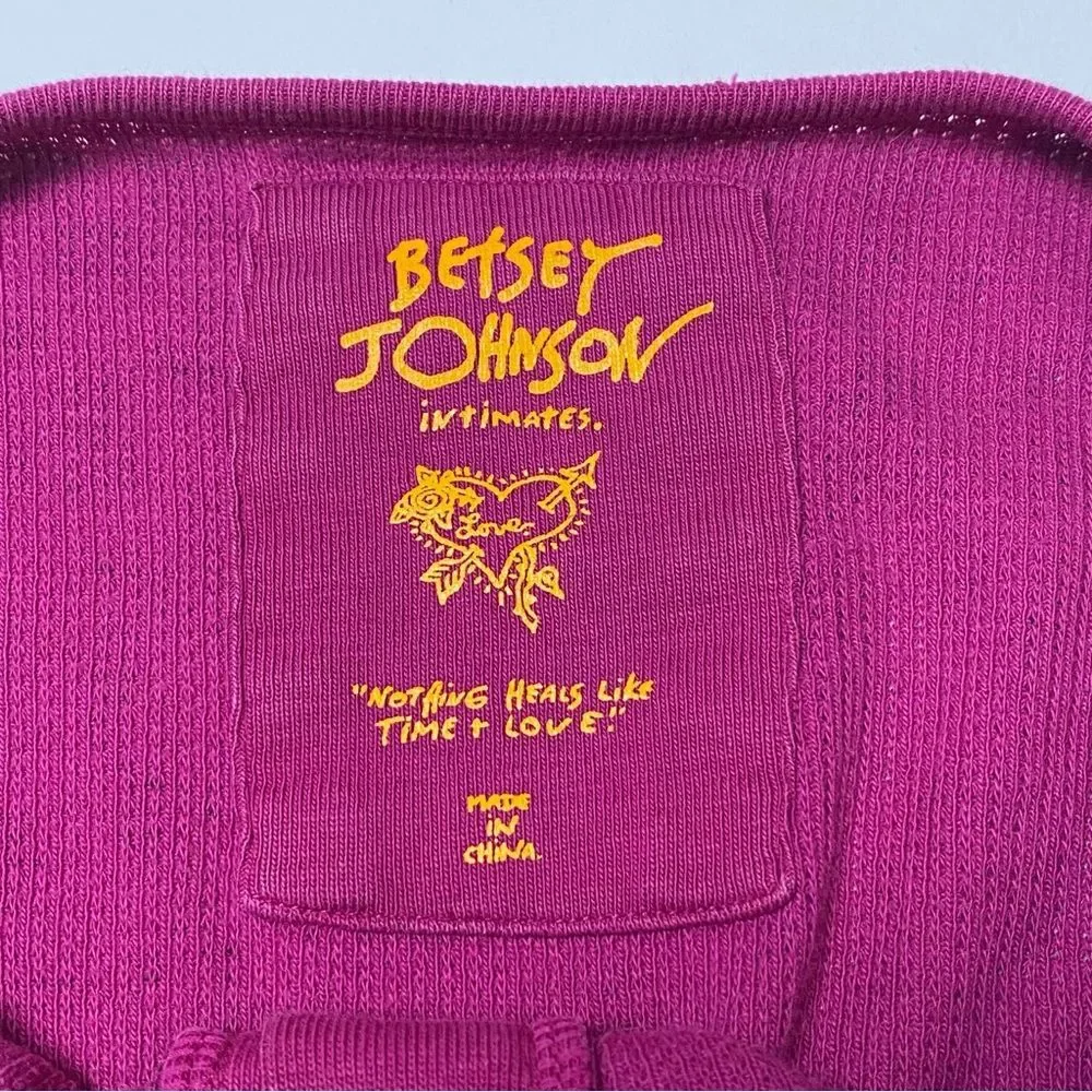 Betsy Johnson Intimates Pink Animal Print Thermal P.J Top Women's Size Small